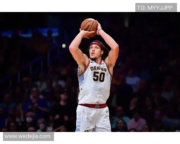 戈登连续砍下30分,助力魔术射鹰:震撼表现引领新赛季热潮 戈登连续砍下30分,助力魔术射鹰:震撼表现引领新赛季热潮