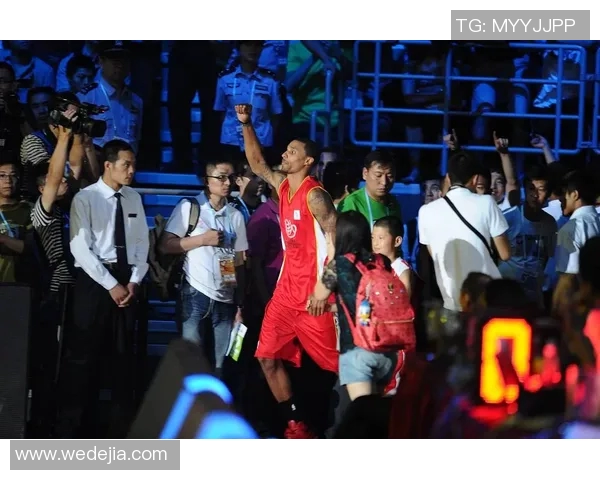 易建联退役仪式感动全场，粉丝泪目送别篮球巨星